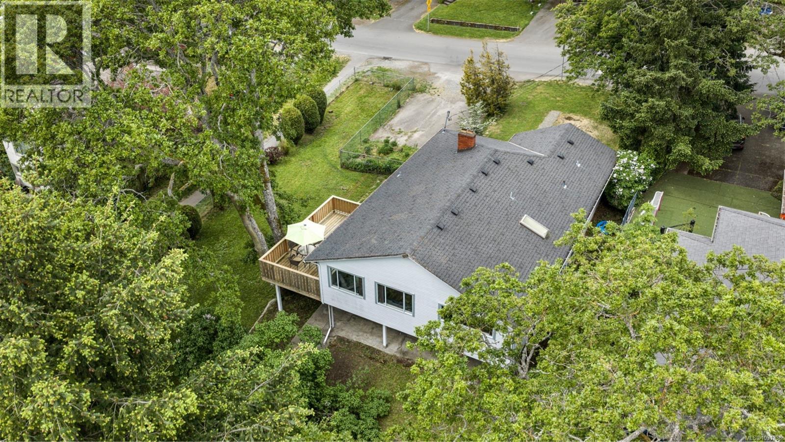  3517 Doncaster Drive, Saanich