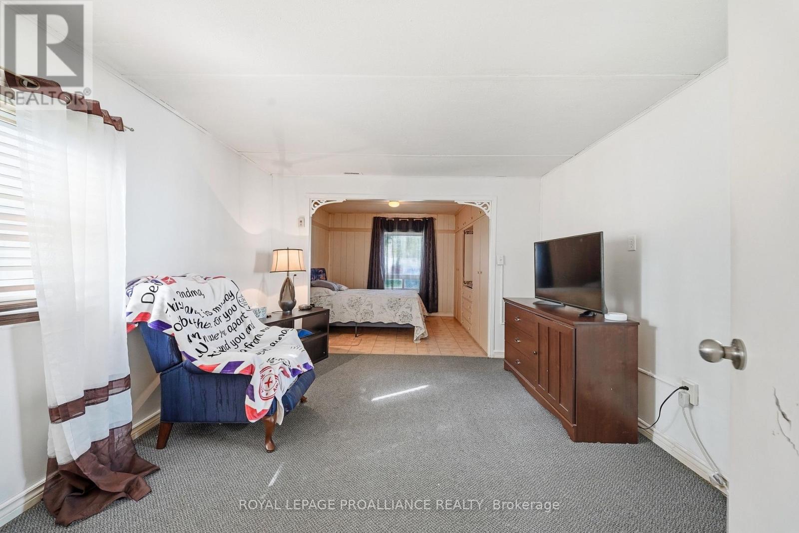#39 63 WHITES ROAD - Image 12