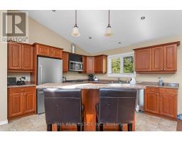 479 East Clear Bay Road, Trent Lakes, ON K0M2A0 Photo 18