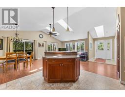 479 East Clear Bay Road, Trent Lakes, ON K0M2A0 Photo 22