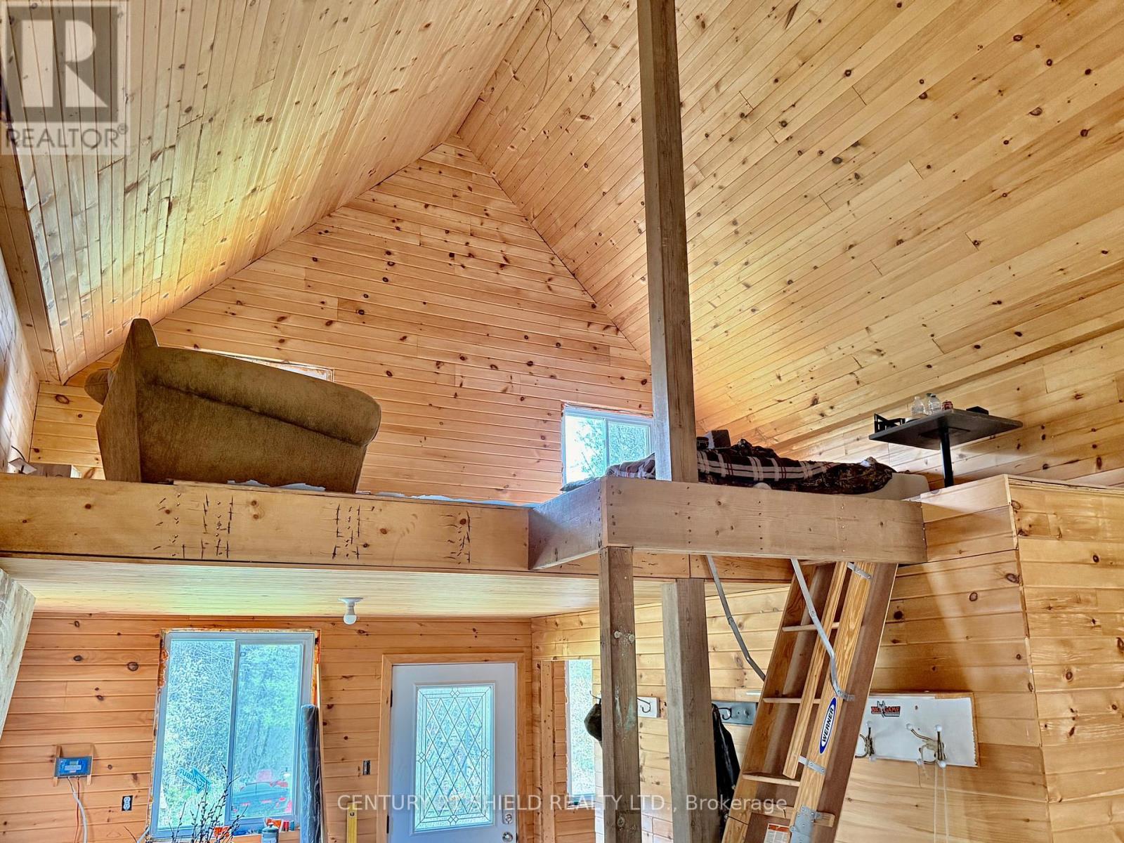 17637 Island Road East — photo 32