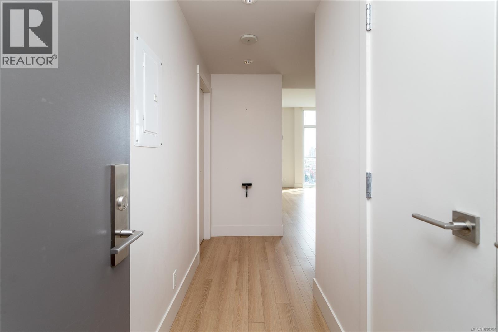 #1707 83 Saghalie Rd - 29