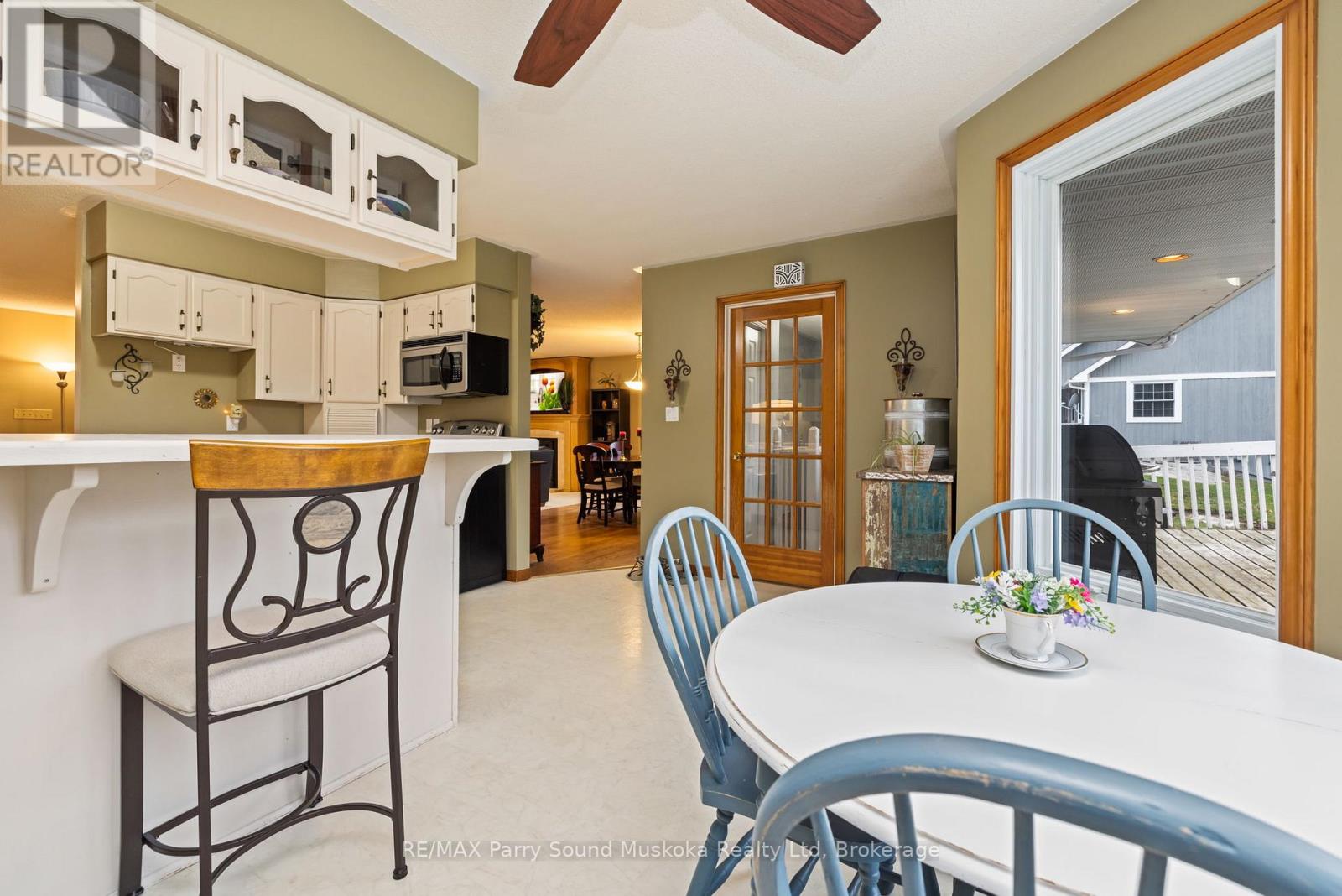 54 PINERIDGE DRIVE - Image 3
