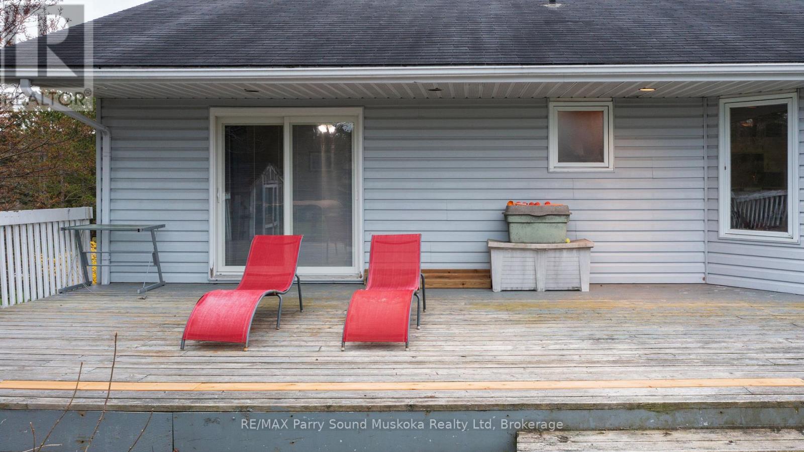 54 PINERIDGE DRIVE - 33