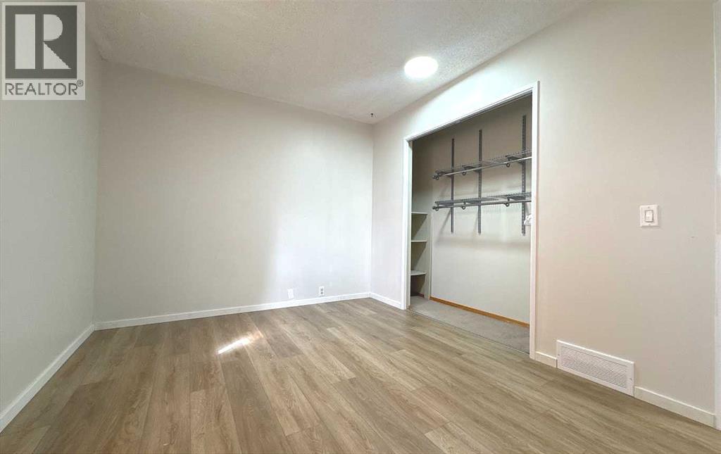 2715 41A Avenue SE - 12