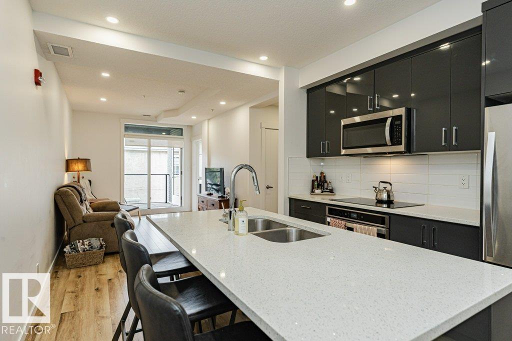 #214 11503 76 AV NW, Edmonton