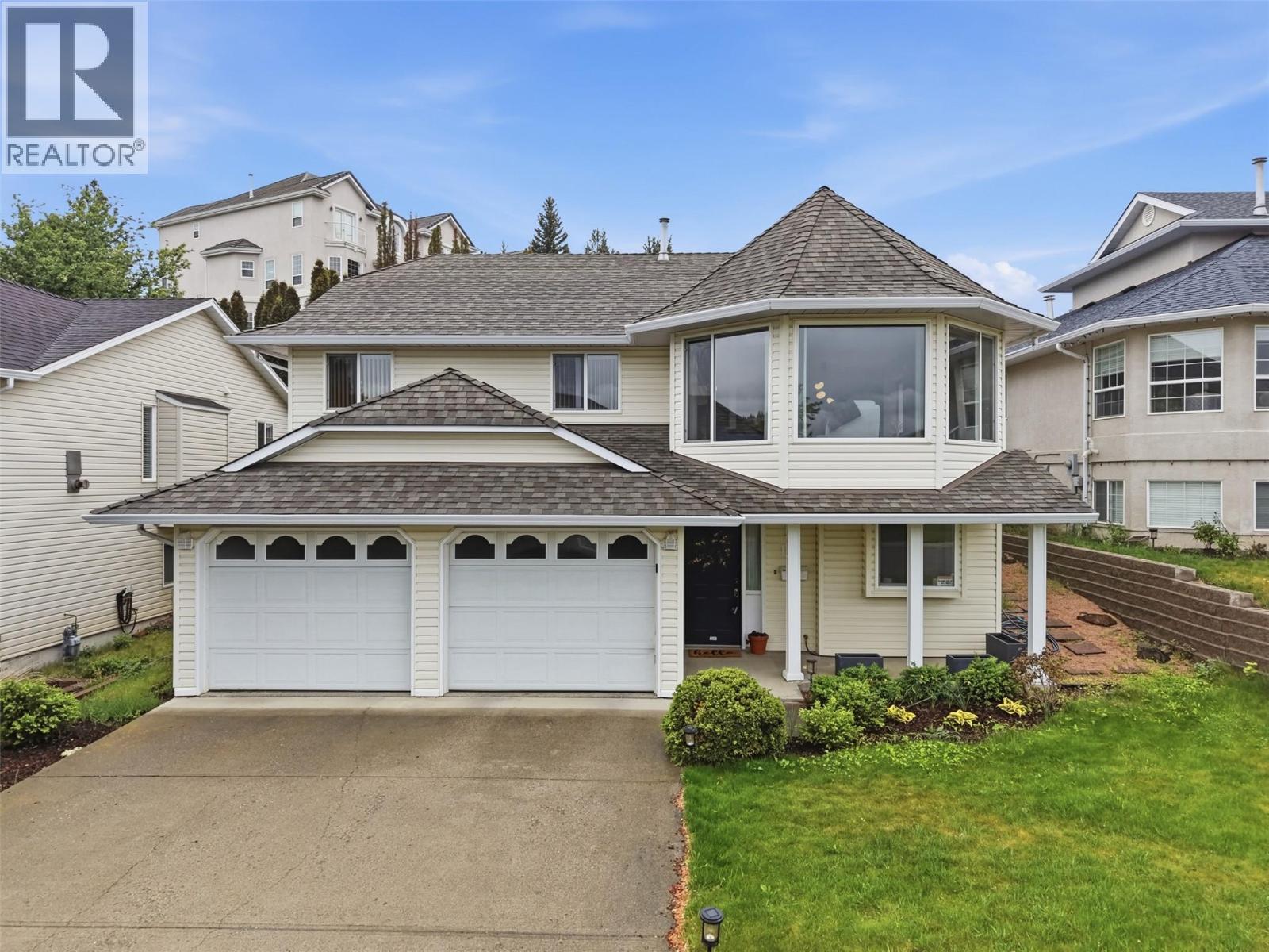 135 CHANCELLOR Drive - 1