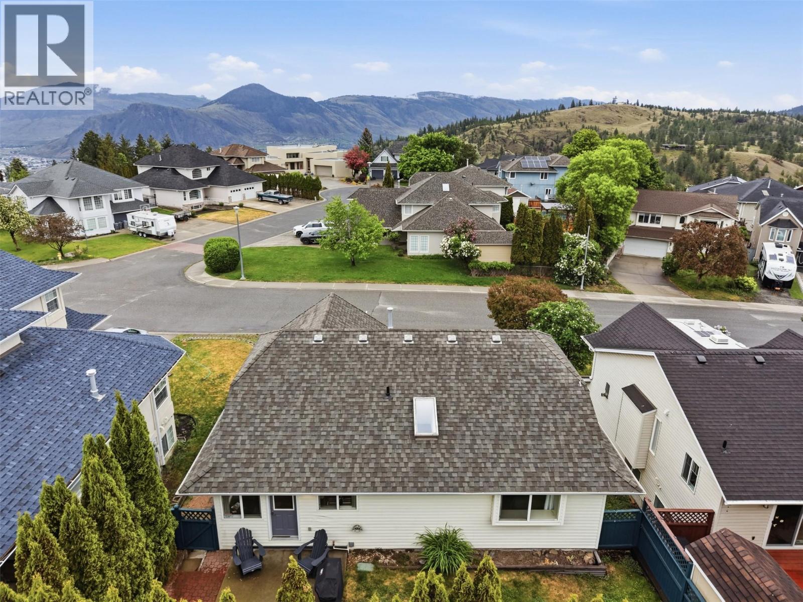 135 CHANCELLOR Drive - 55