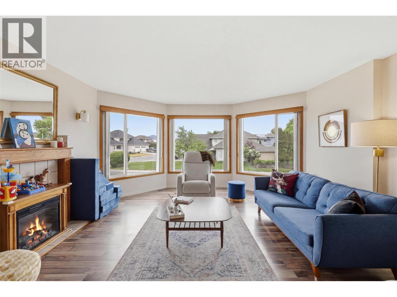 135 CHANCELLOR Drive - 10