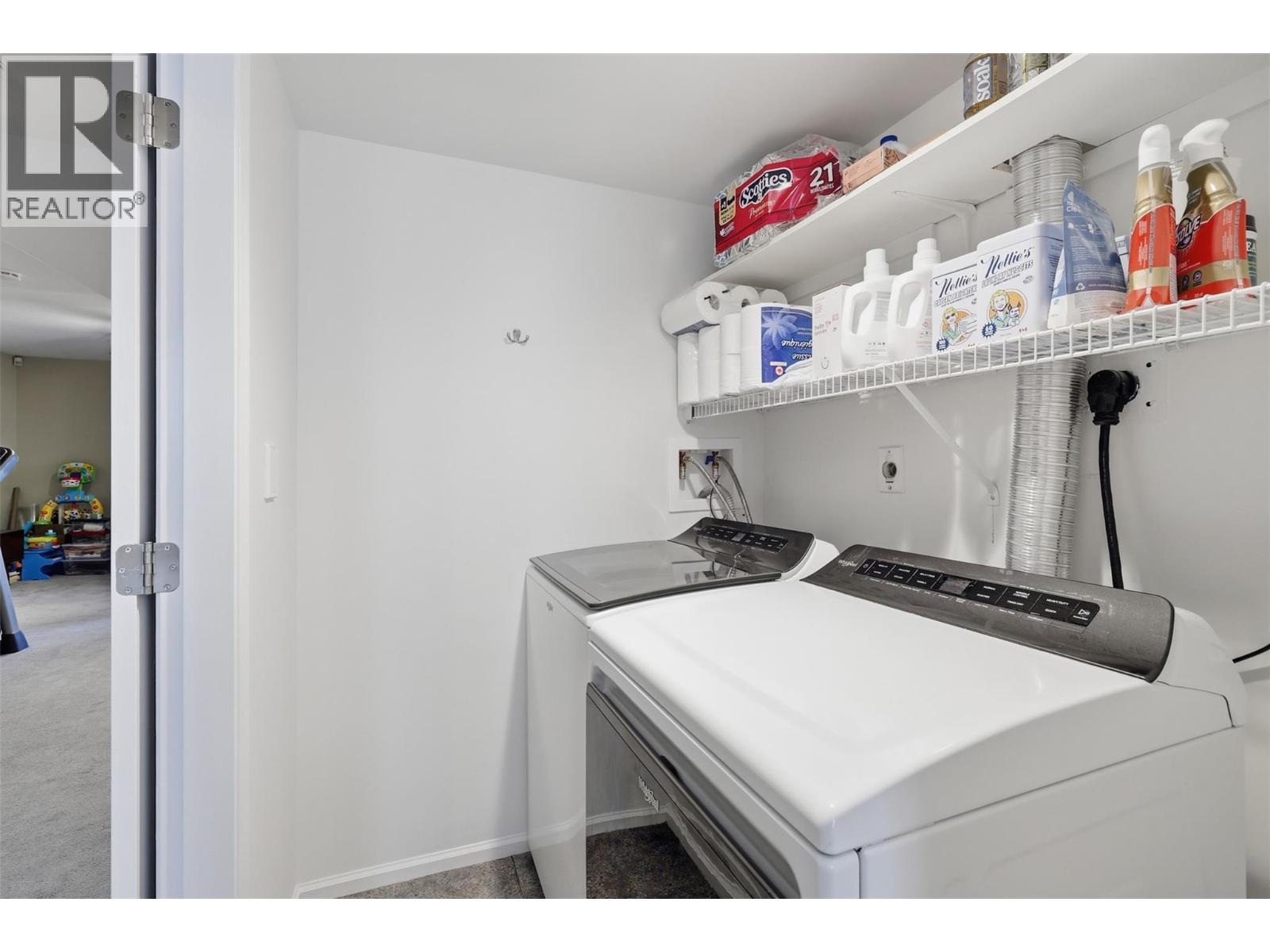135 CHANCELLOR Drive - 49