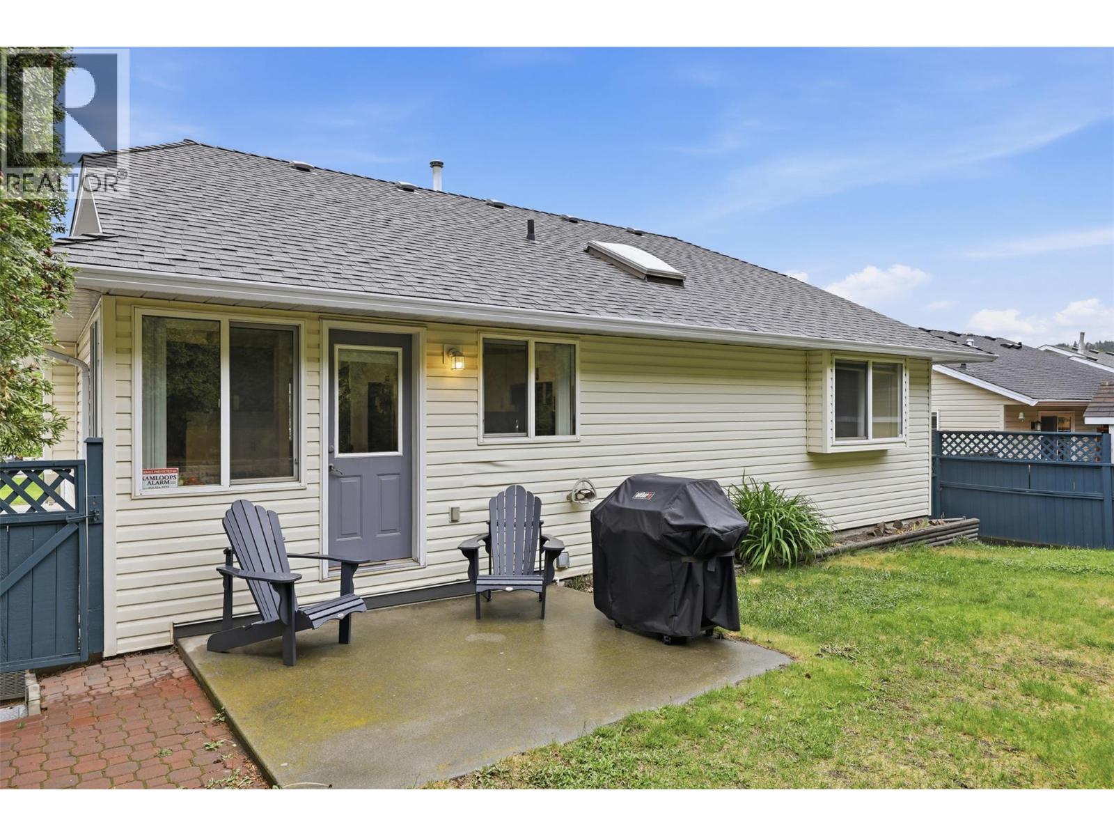 135 CHANCELLOR Drive - 21