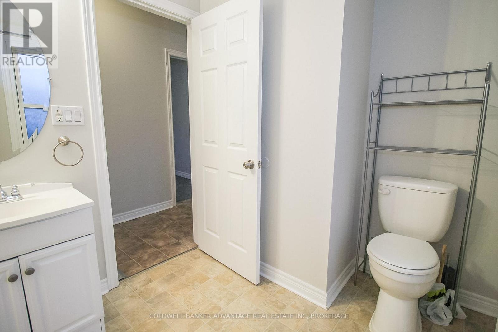 123 DAIN AVENUE - 23