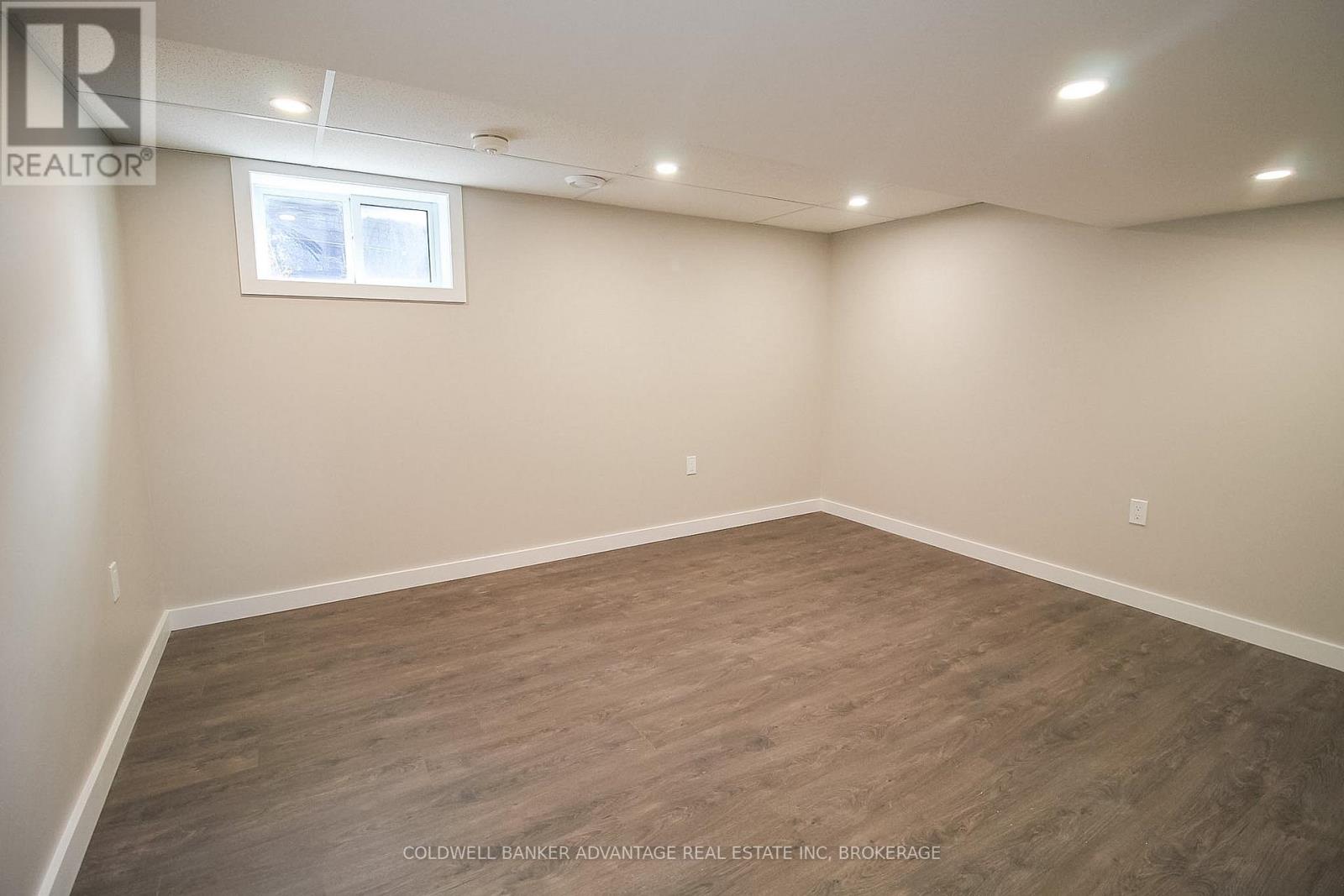 123 DAIN AVENUE - 34