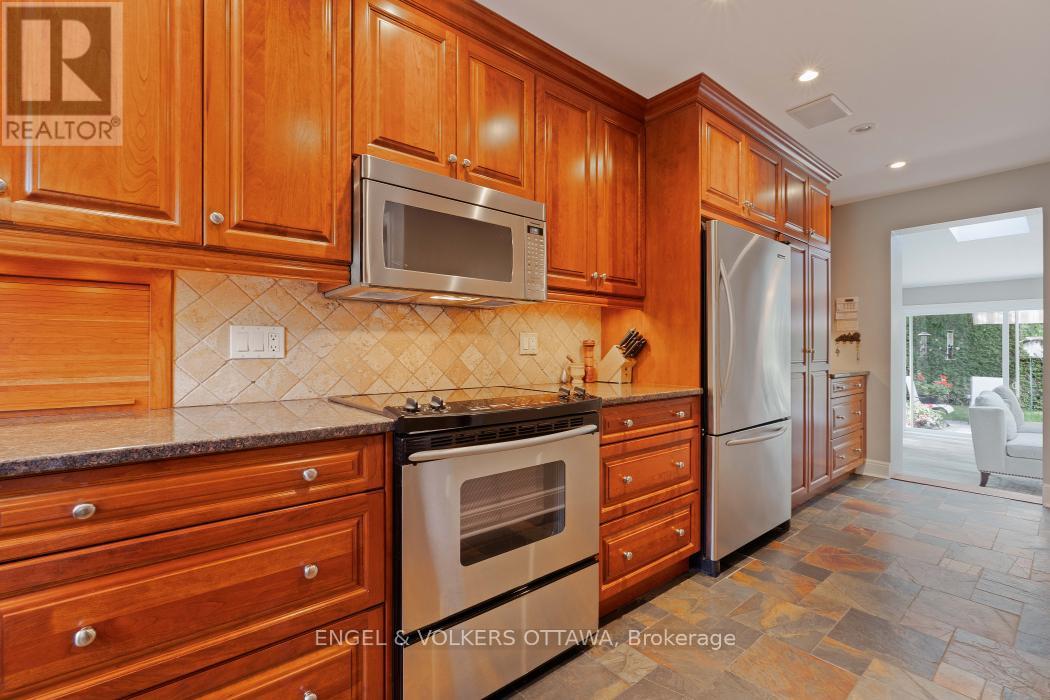 215 SPRINGFIELD ROAD - 18