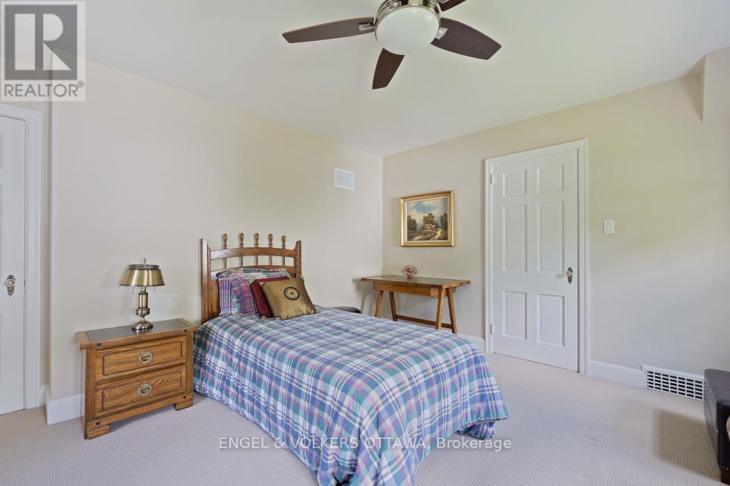215 SPRINGFIELD ROAD - 24