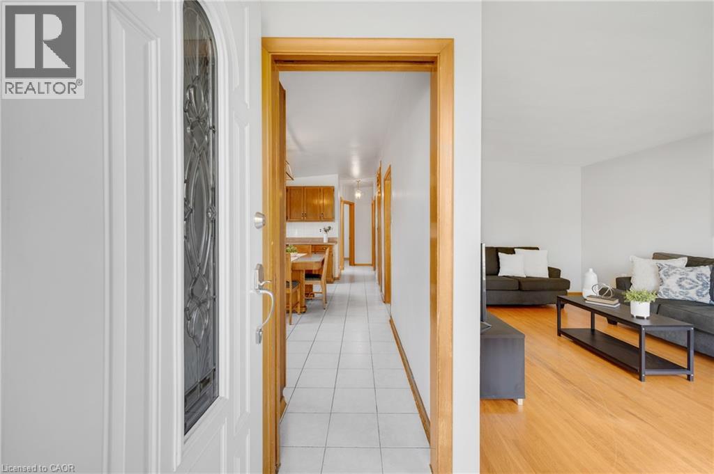 3 TANAGER Court - 4
