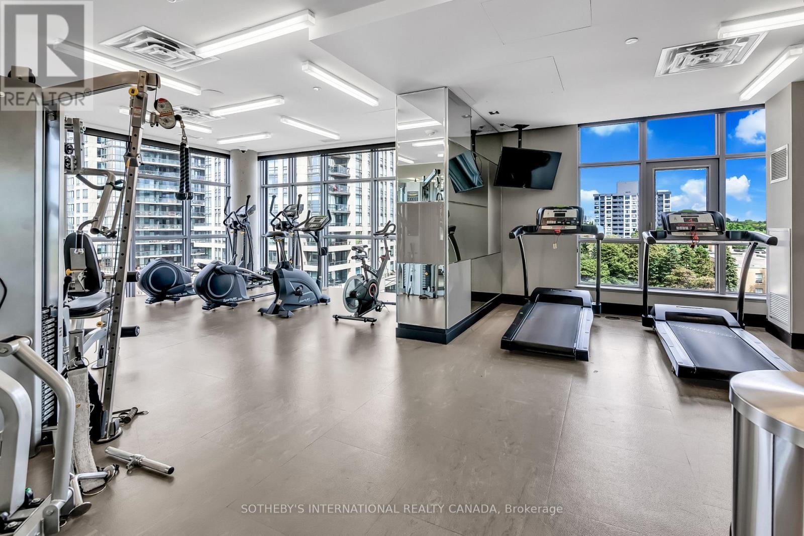 #326 501 ST CLAIR AVENUE W - 24