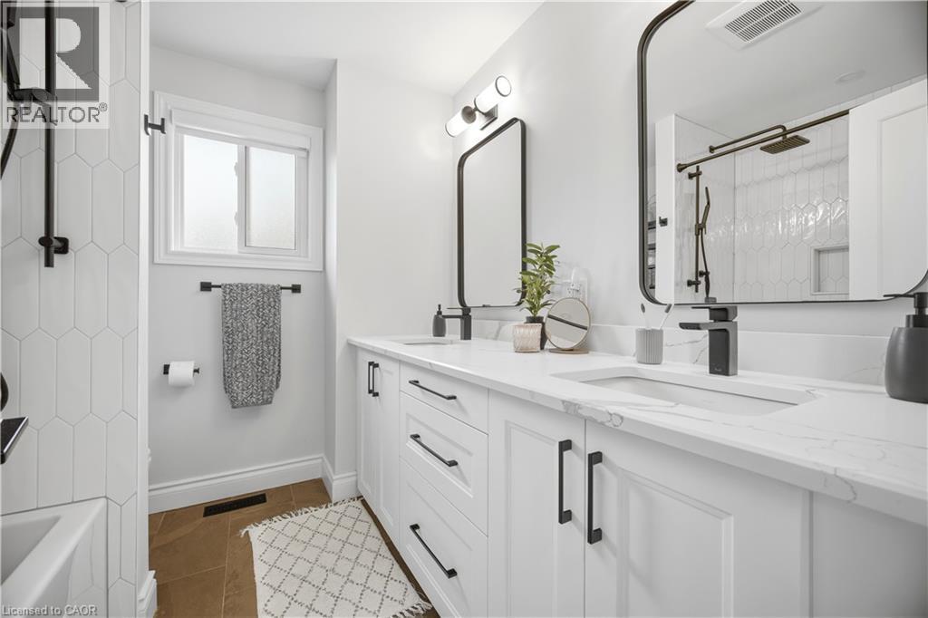 1219 PRIORY Court, Oakville, Ontario, L6M1B5 — Photo 18