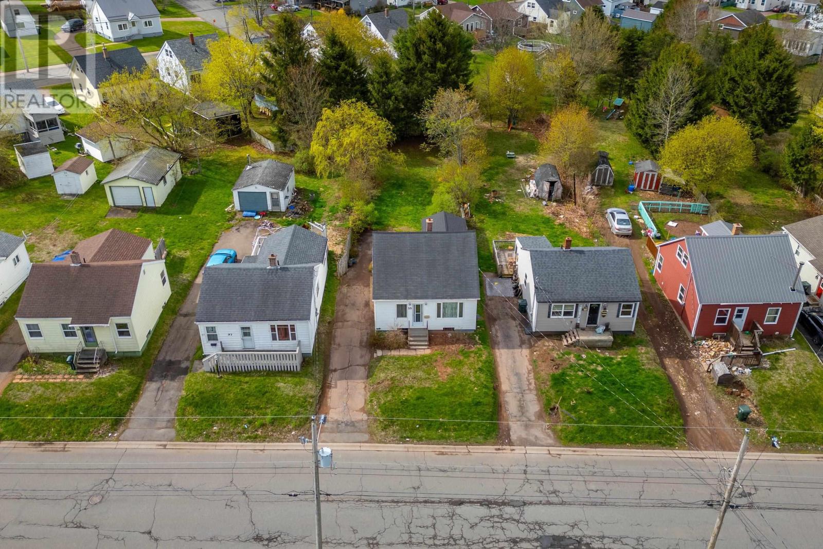 Property 26 of 30 of 35 East Pleasant Street