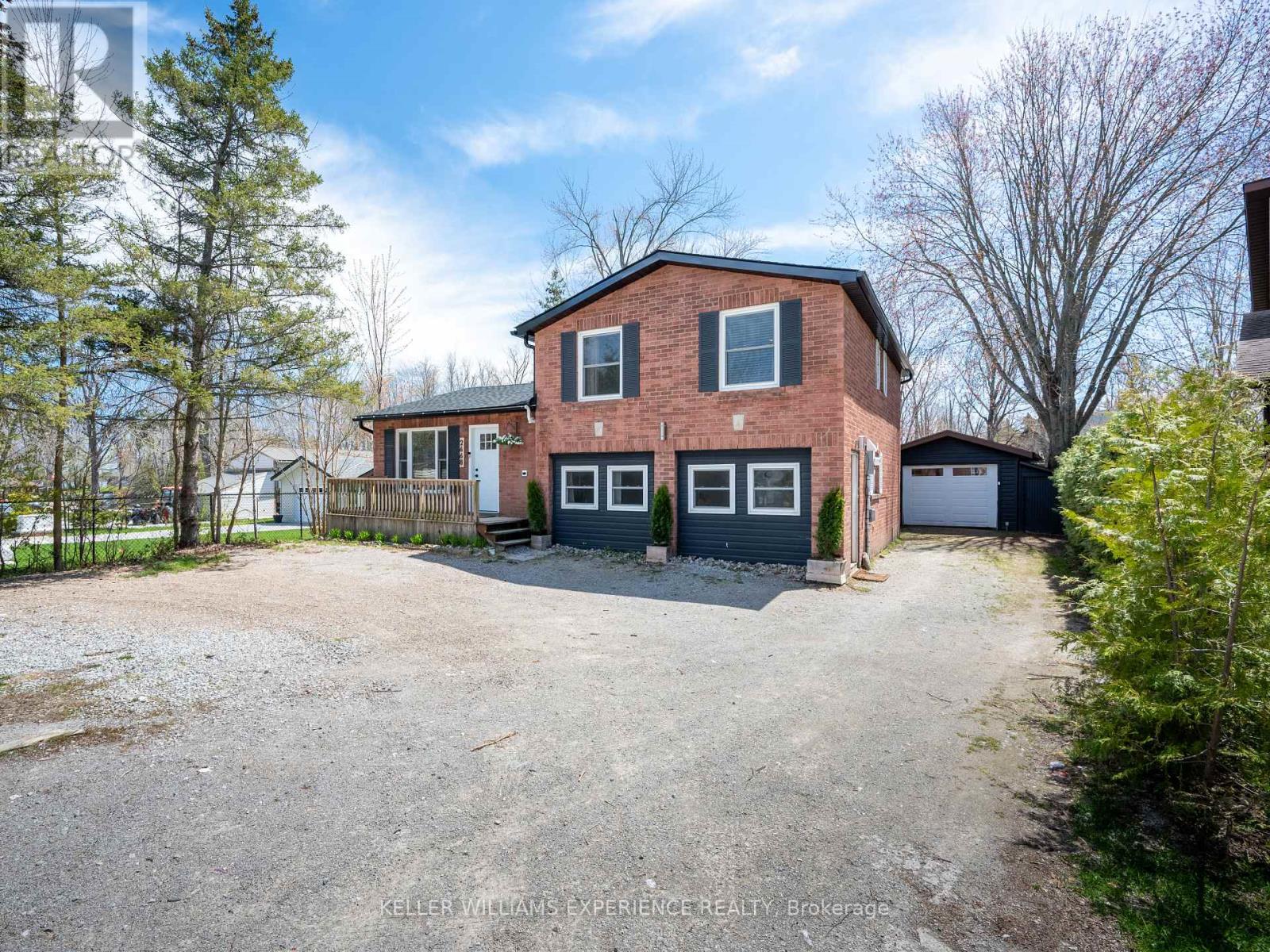 2668 WESTSHORE CRESCENT - 34