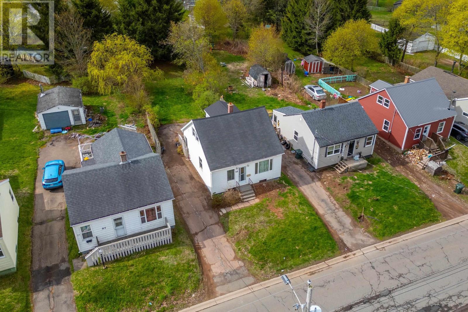 35 East Pleasant Street - 30