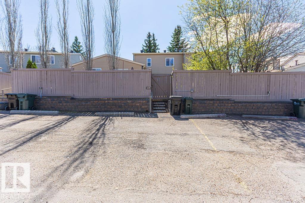 1035 VILLAGE DR, Sherwood Park