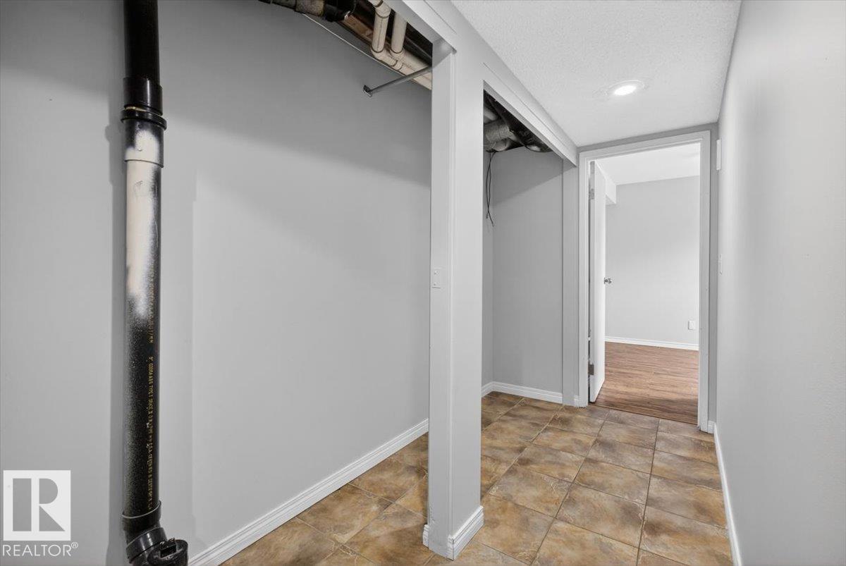 1066 KNOTTWOOD RD E NW - 25