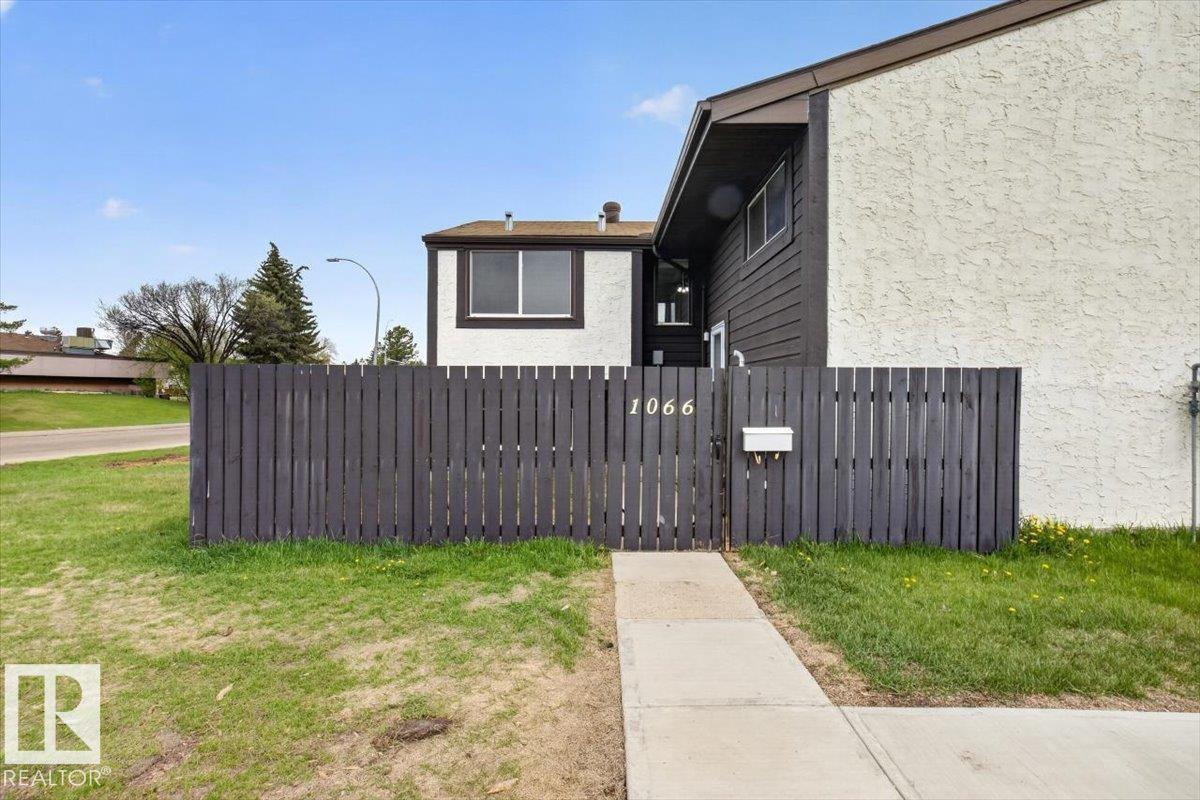 1066 KNOTTWOOD RD E NW - 34