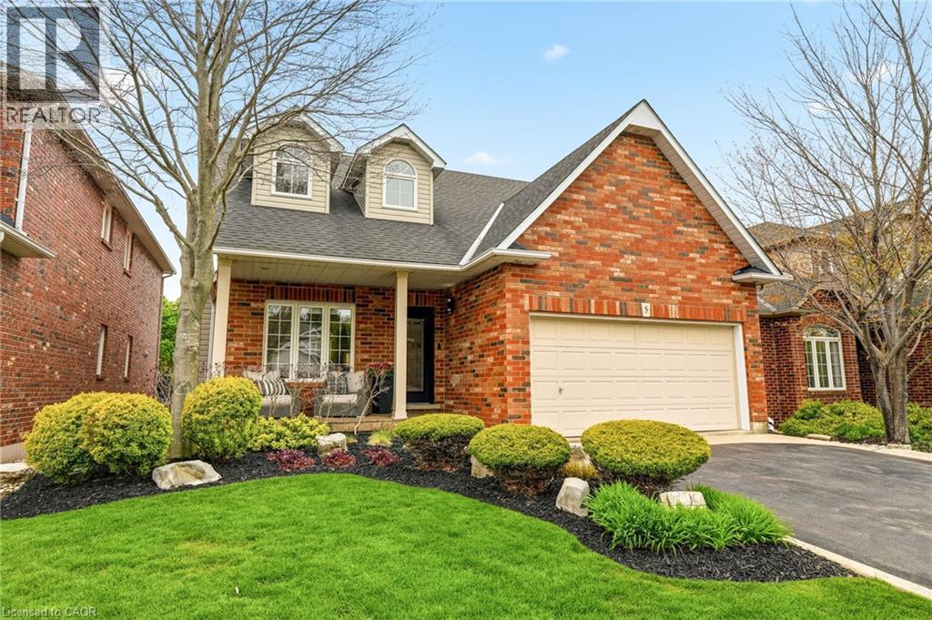5 VOLTERRA Court, Waterdown, Ontario, L8B0K7 — Photo 30