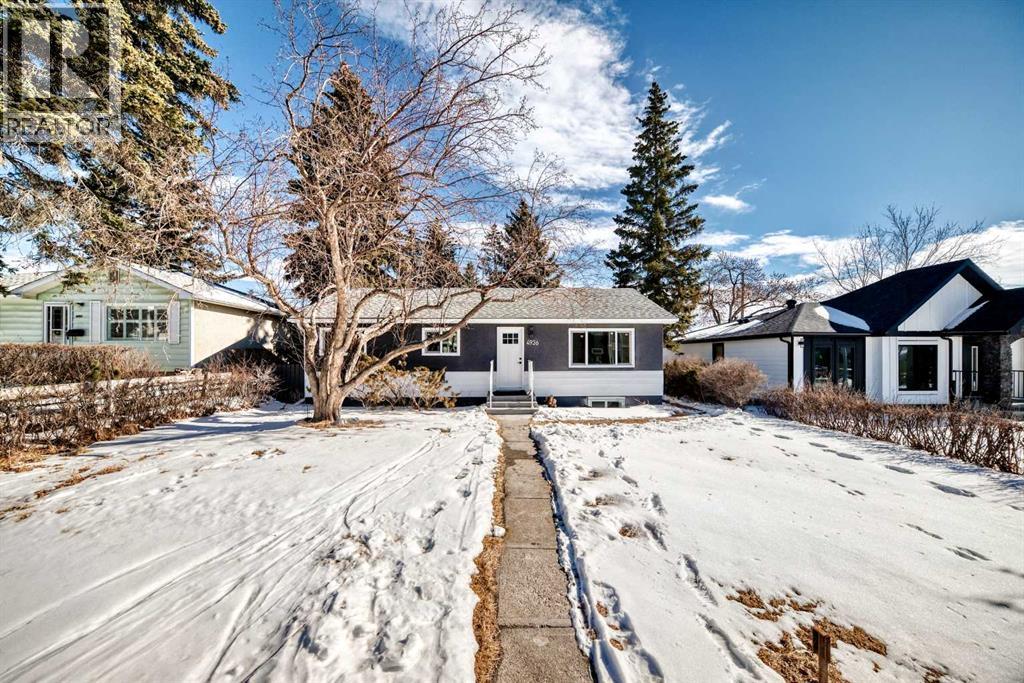4936 45 Street SW - 43