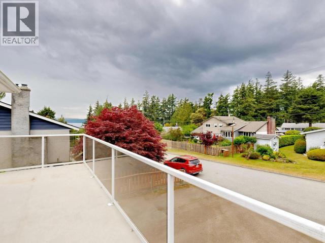 3272 KOOTENAY PLACE - 7
