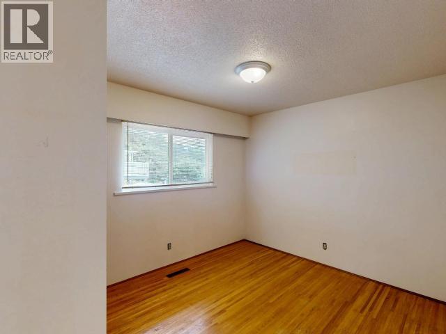 3272 KOOTENAY PLACE - 16