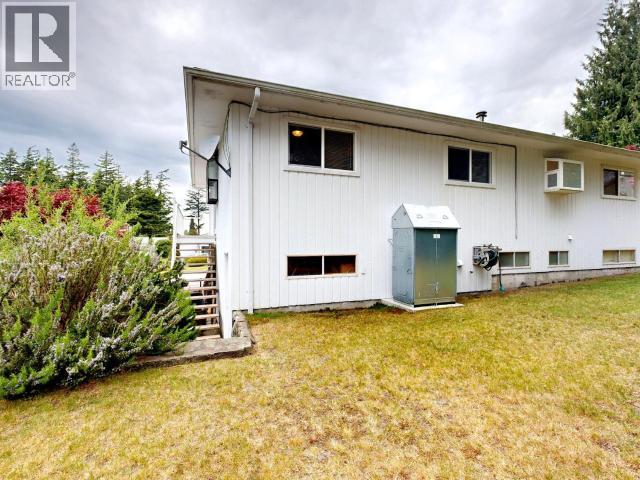 3272 KOOTENAY PLACE - 32
