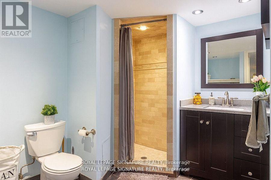 105 CATALINA DRIVE - 21