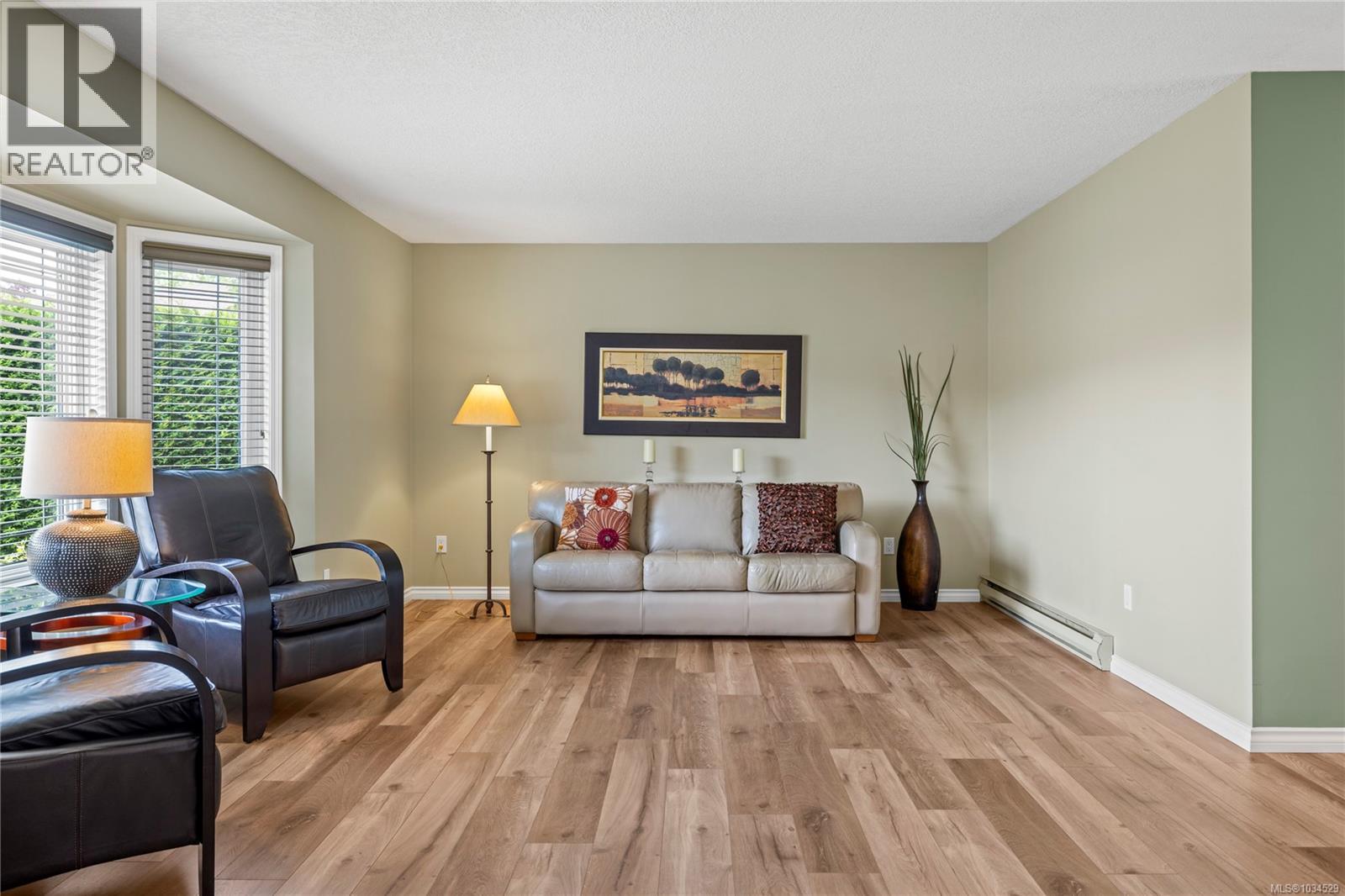 467 Rowan Dr - 16