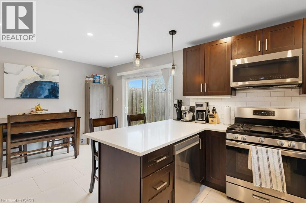 33 MEADOW WOODS Crescent, Kitchener, Ontario, N2N1T3 — Photo 19