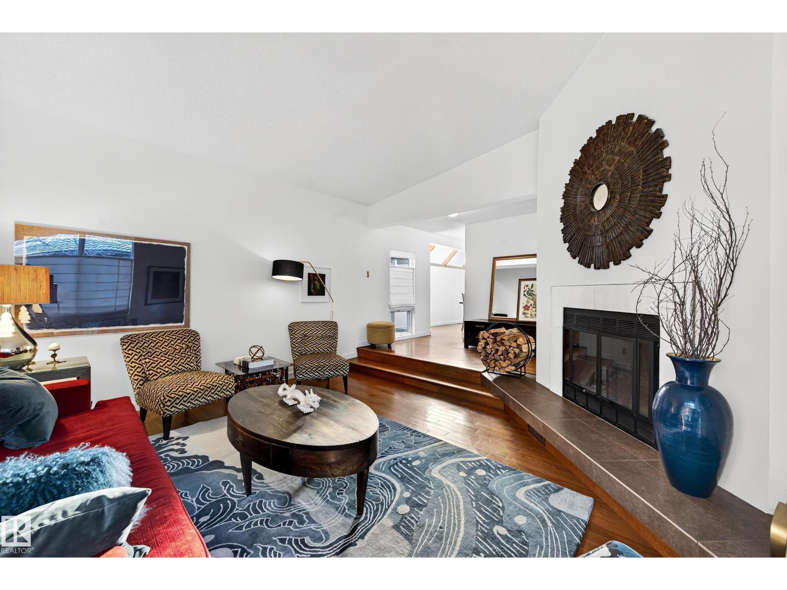 11627 76 AV NW - 9