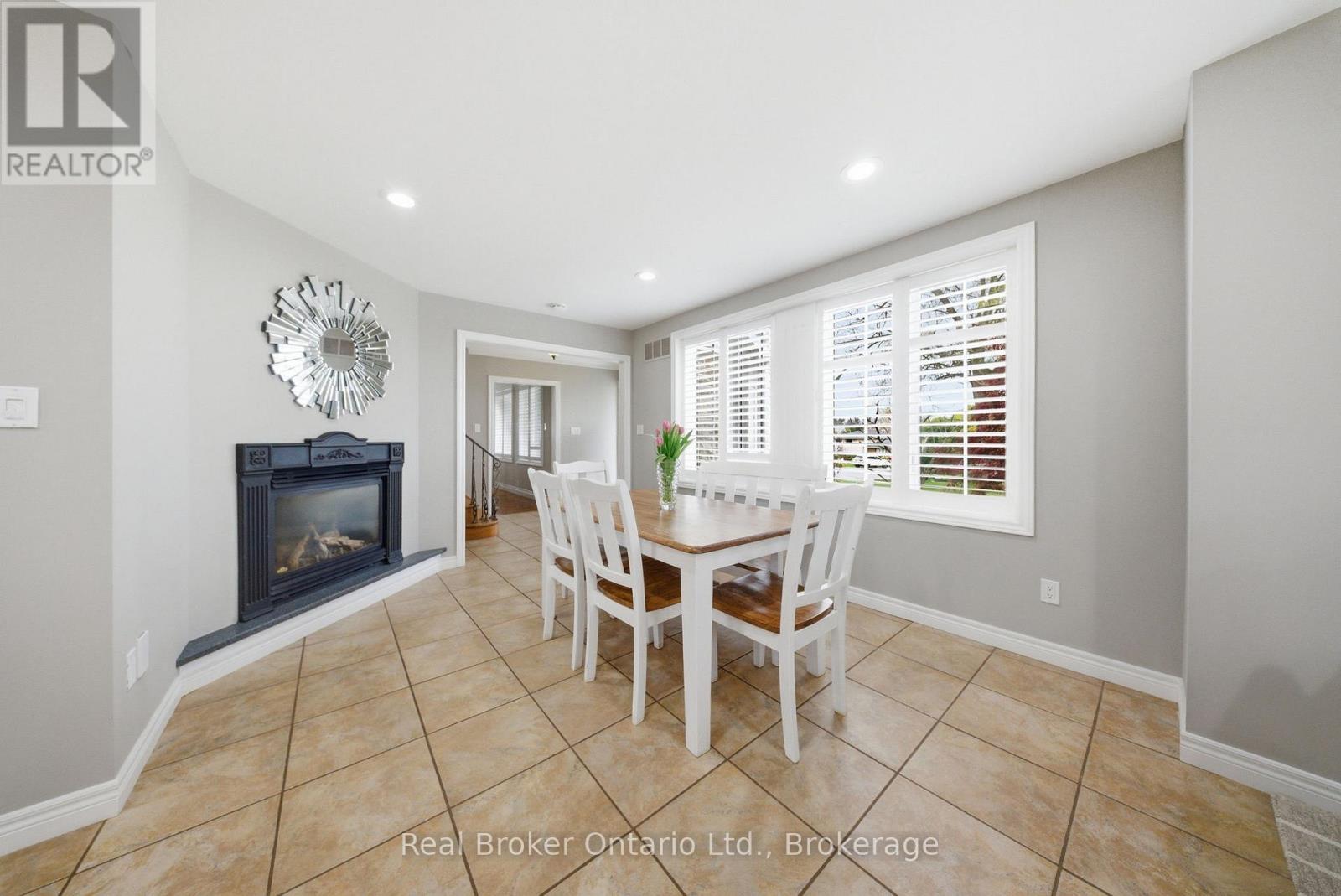 383 NORTH SHORE BOULEVARD W - 15