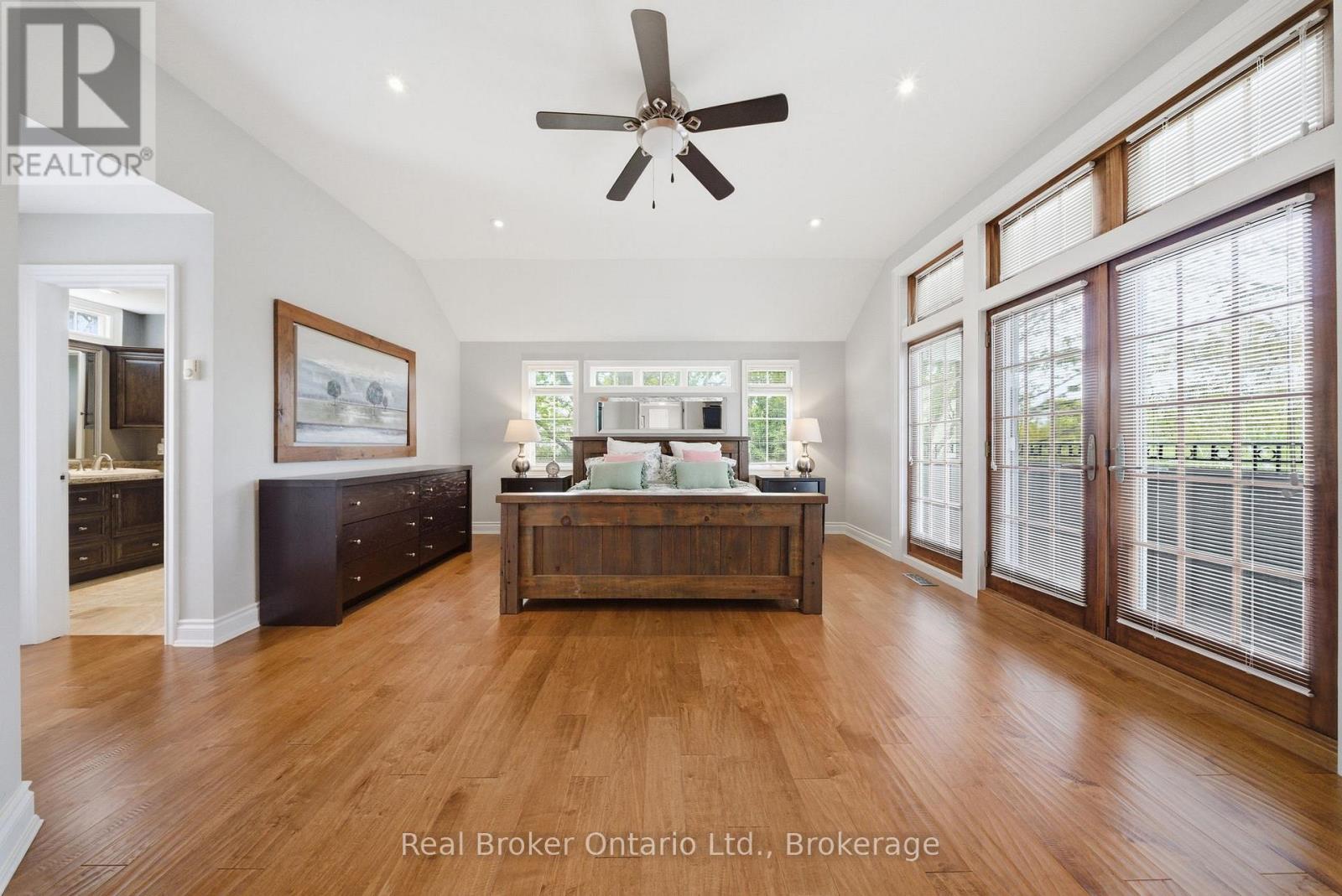 383 NORTH SHORE BOULEVARD W - 22