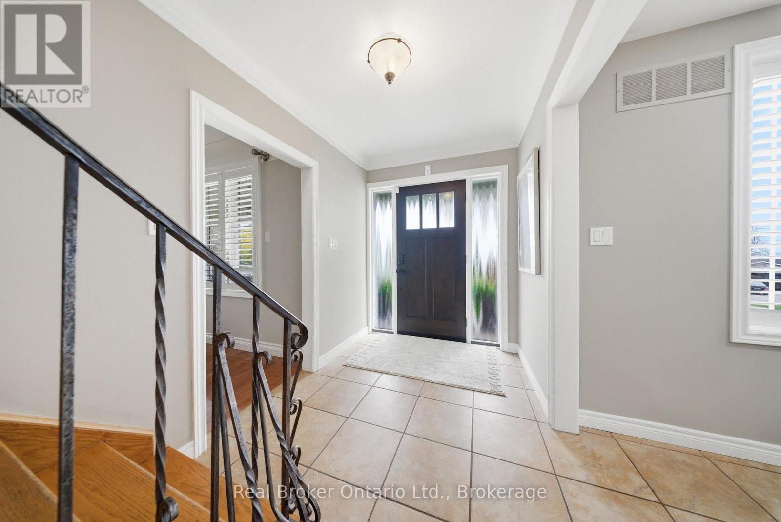 383 NORTH SHORE BOULEVARD W - 6