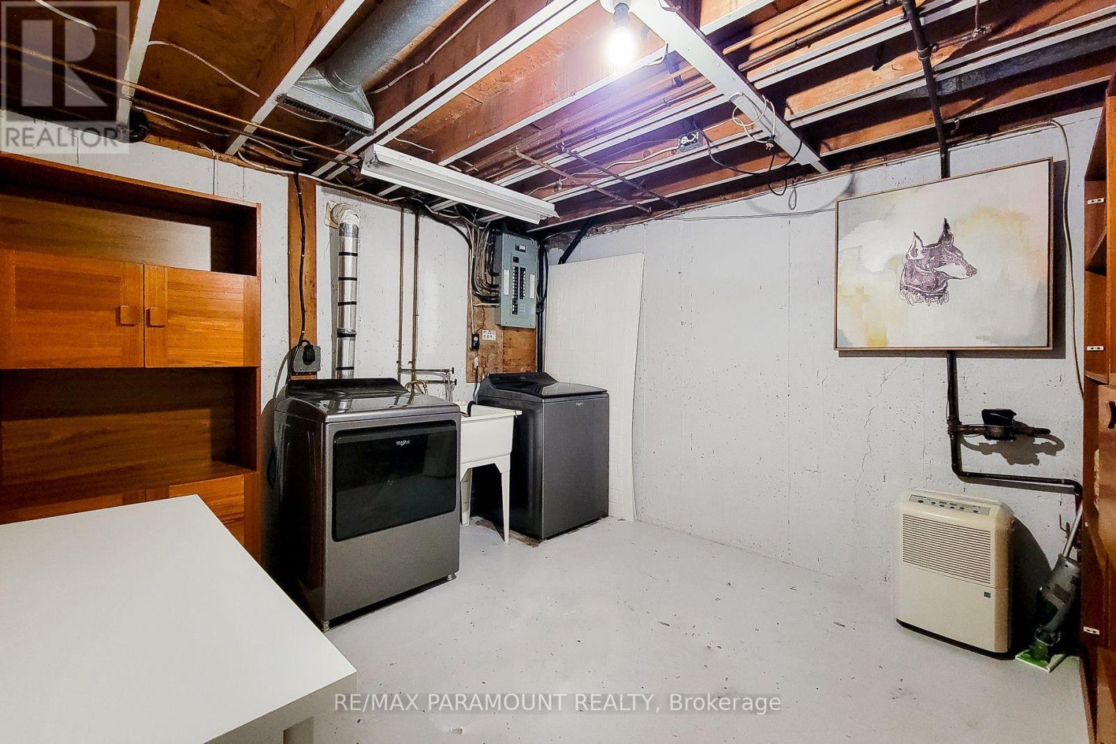 2827 FREDONIA DRIVE - 20