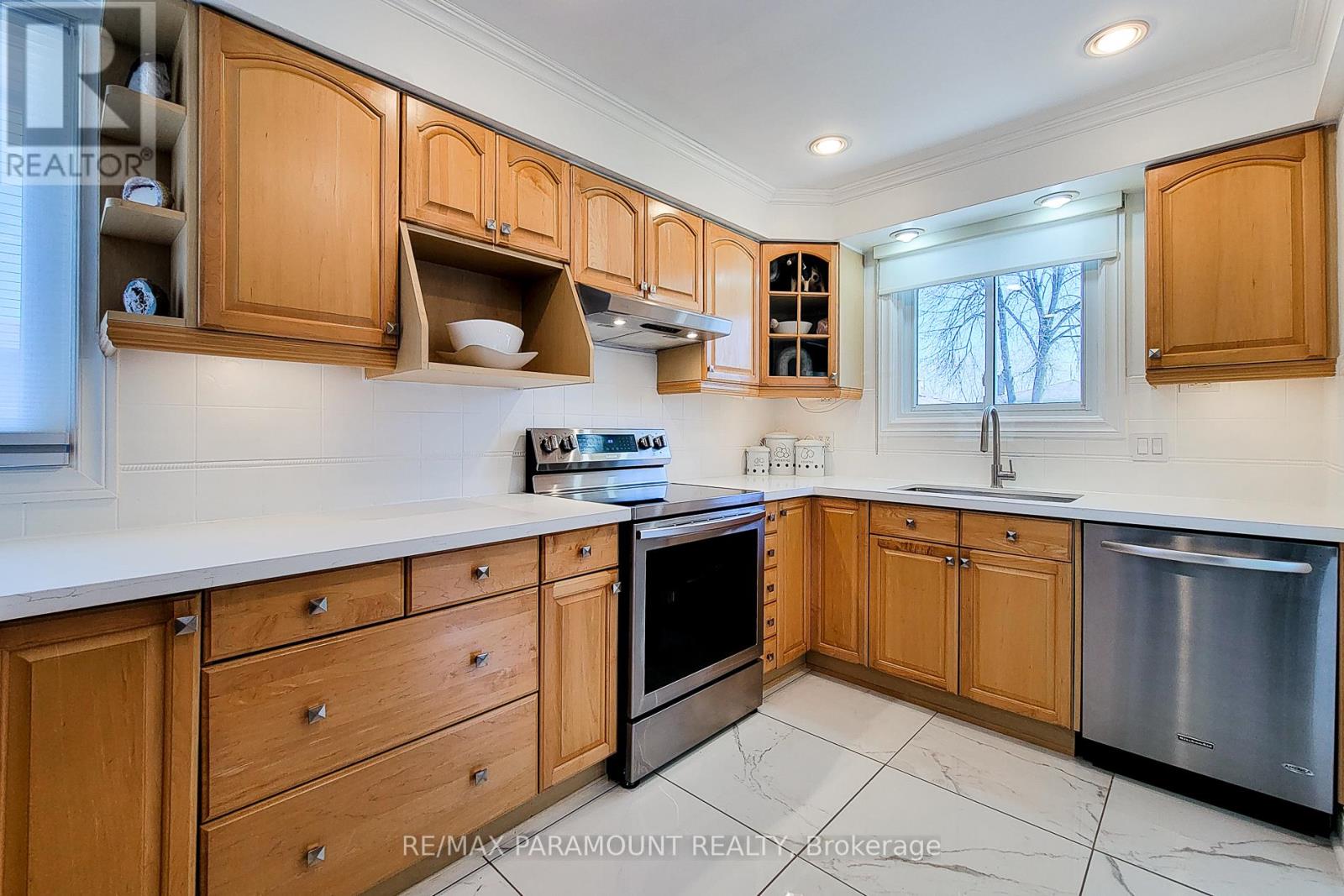 2827 FREDONIA DRIVE - 8