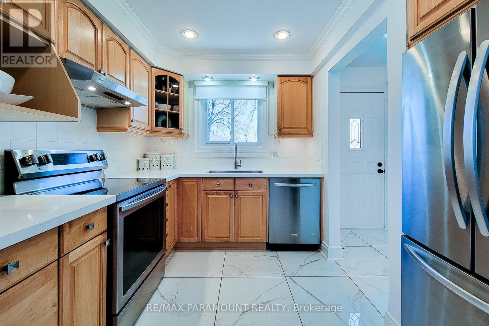 2827 FREDONIA DRIVE - 9
