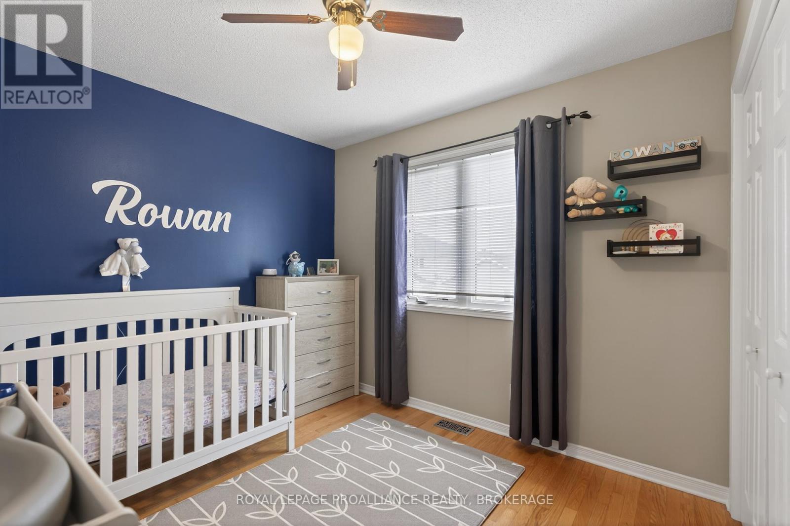 975 BLUFFWOOD AVENUE - 27