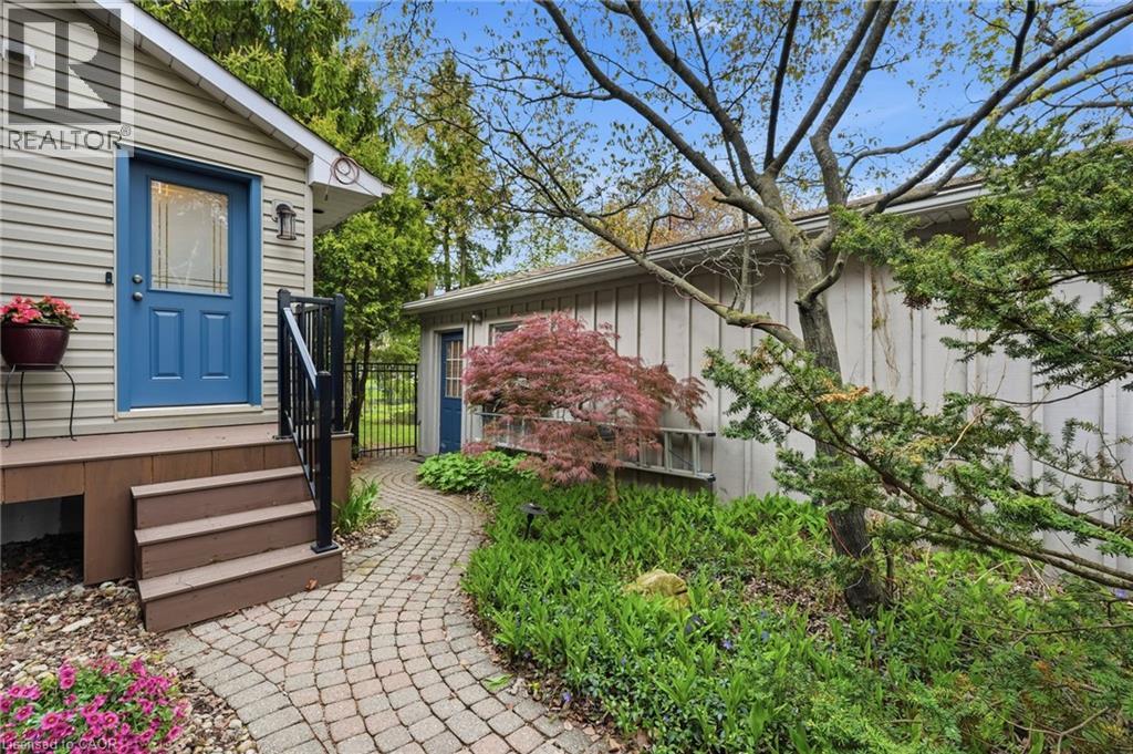 21 BRIAN Boulevard, Waterdown, Ontario, L8B0C7 — Photo 40