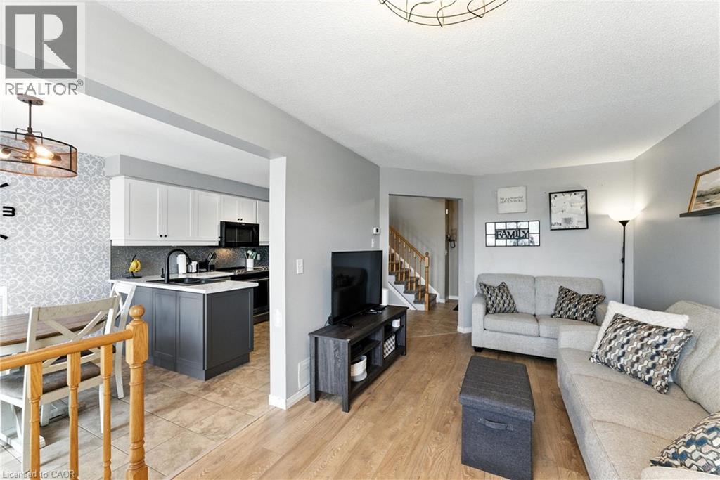37 HILLTOP Drive, Ayr, Ontario, N0B1E0 — Photo 9