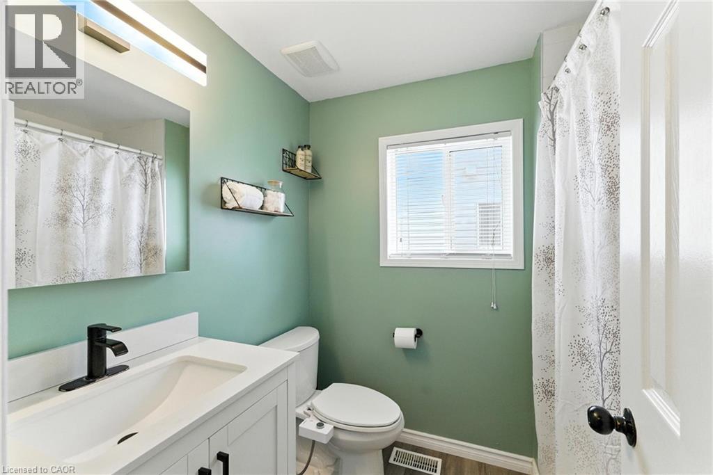 37 HILLTOP Drive, Ayr, Ontario, N0B1E0 — Photo 7
