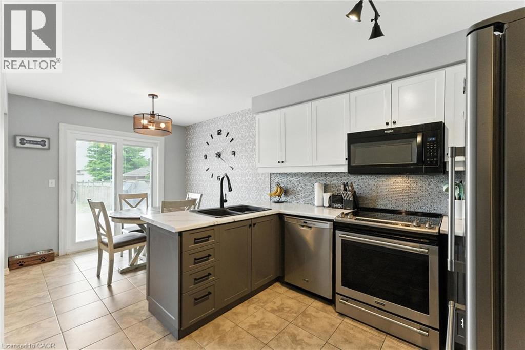 37 HILLTOP Drive, Ayr, Ontario, N0B1E0 — Photo 23