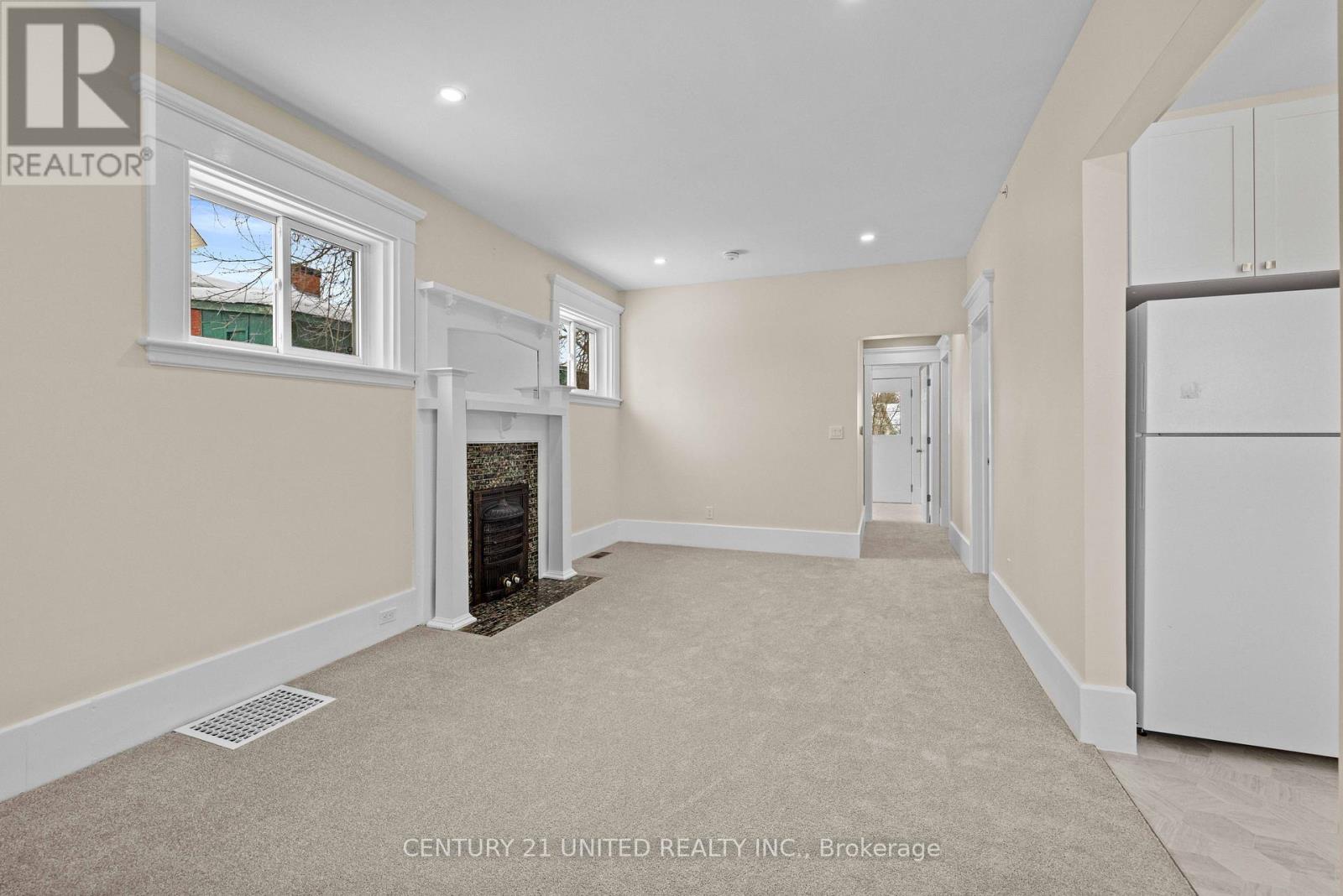 375 DOWNIE STREET - 12