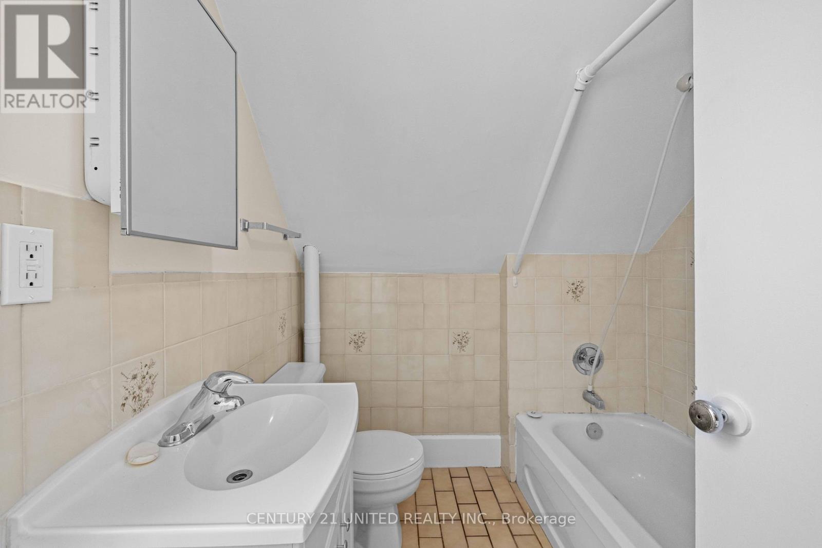 375 DOWNIE STREET - 28